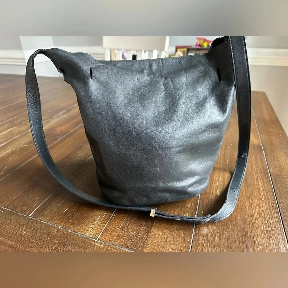 Cuyana bucket bag